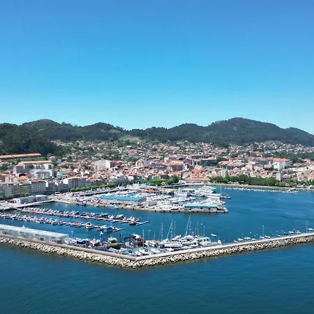 Turistico Casachelocangas En El Corazon De Cangas, Playas, Cies,vigo * Cangas